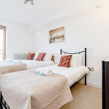 Premium Excel 3 & 2 Bedrooms London Exterior photo