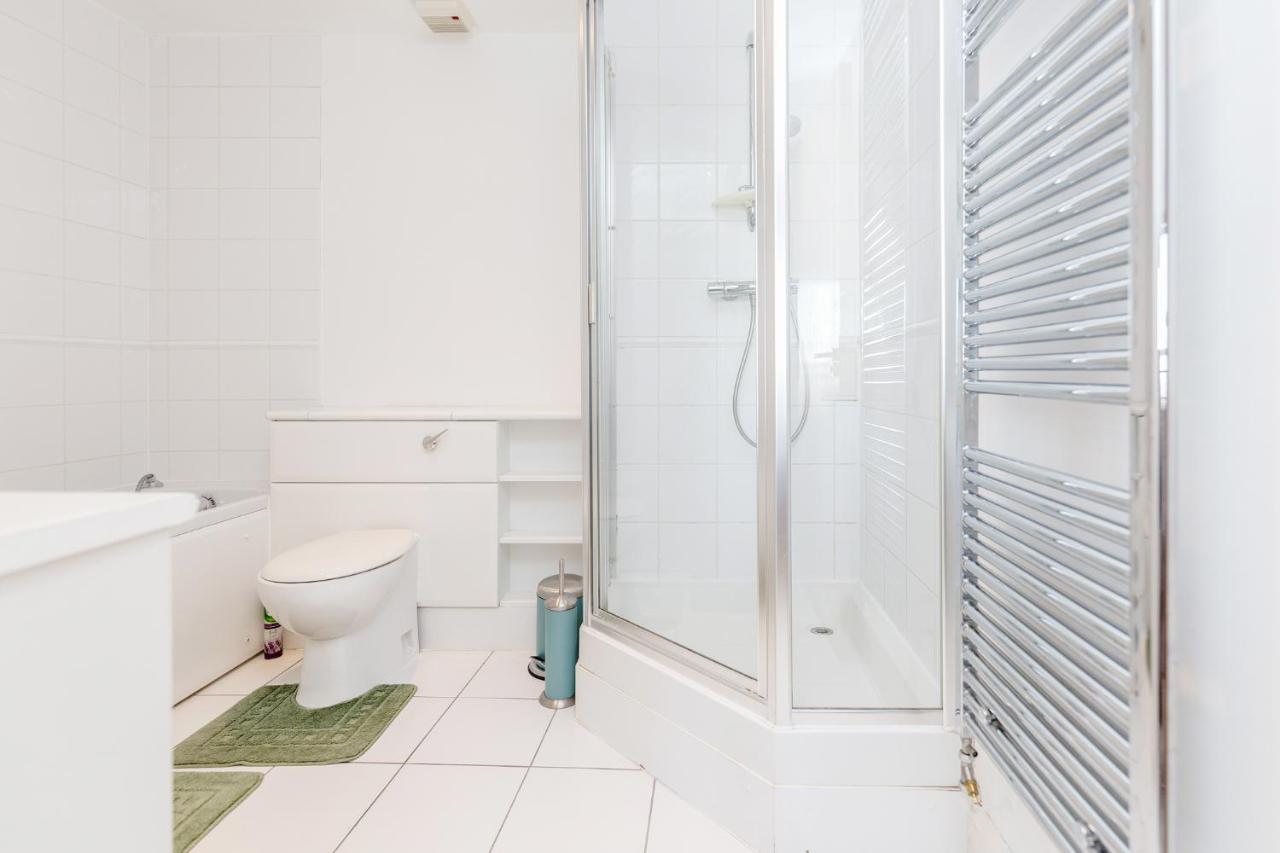 Premium Excel 3 & 2 Bedrooms London Exterior photo