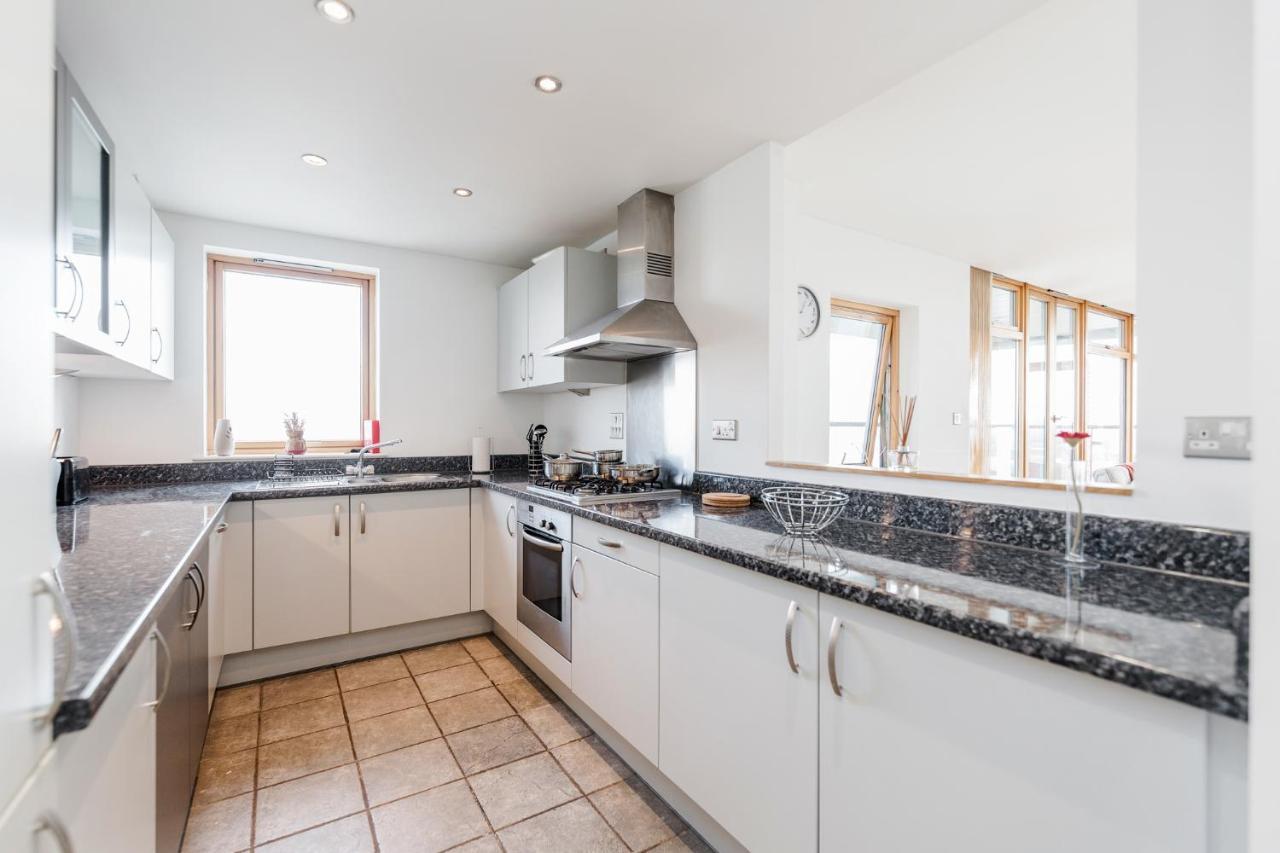 Premium Excel 3 & 2 Bedrooms London Exterior photo