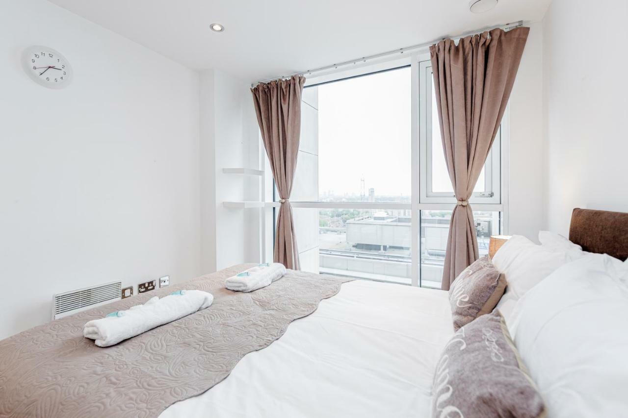 Premium Excel 3 & 2 Bedrooms London Exterior photo