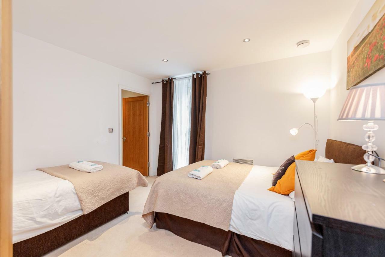 Premium Excel 3 & 2 Bedrooms London Exterior photo