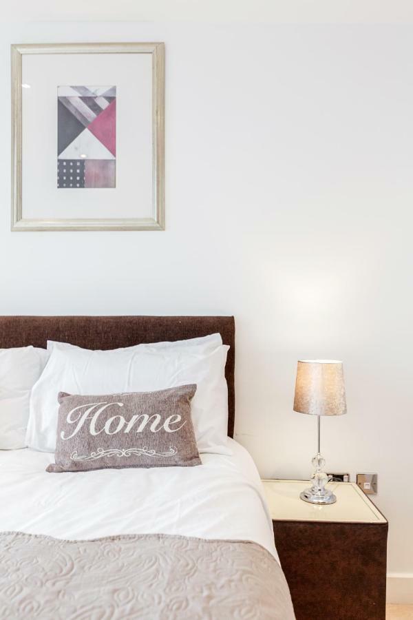 Premium Excel 3 & 2 Bedrooms London Exterior photo
