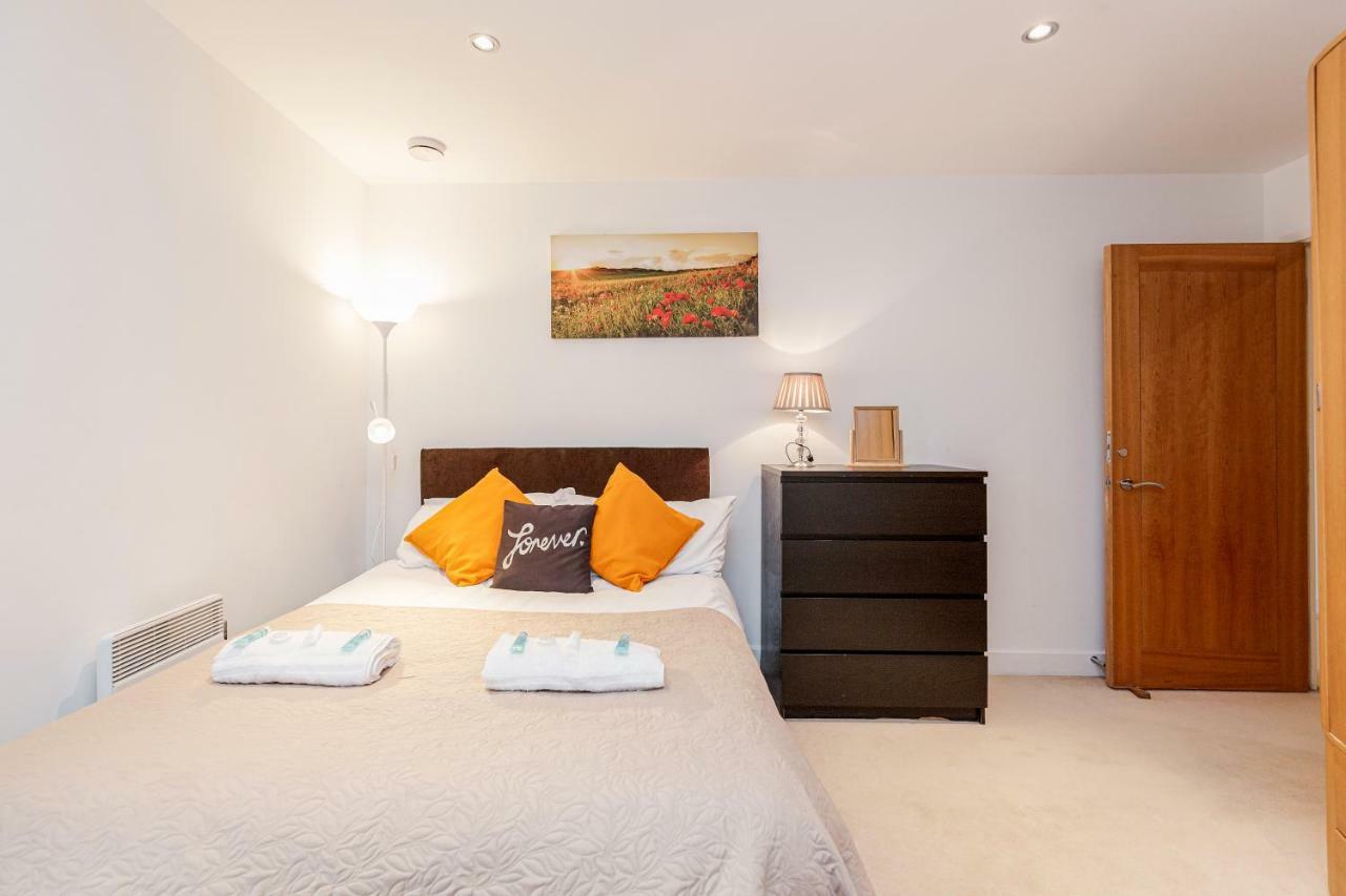 Premium Excel 3 & 2 Bedrooms London Exterior photo