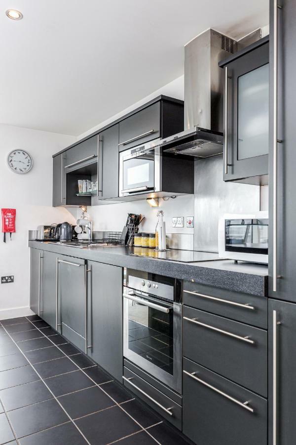 Premium Excel 3 & 2 Bedrooms London Exterior photo
