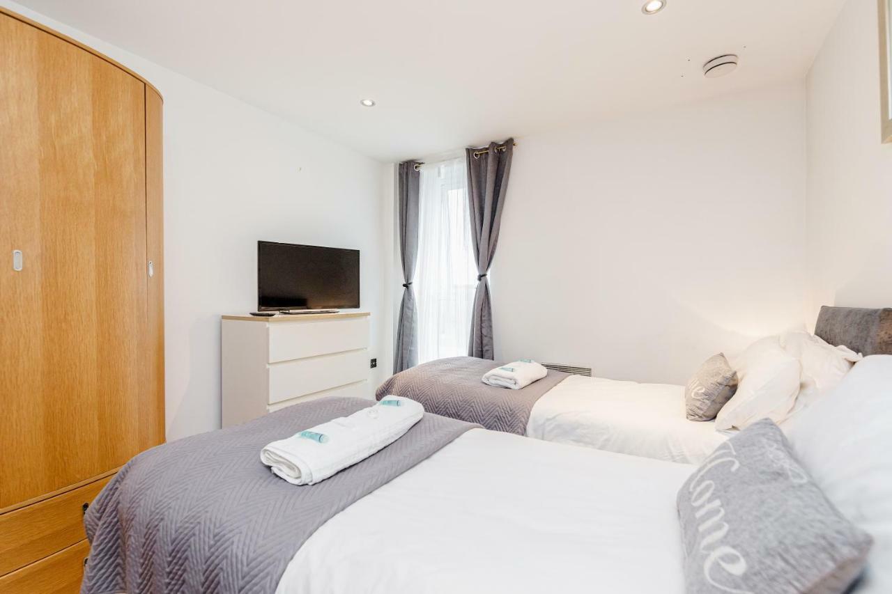 Premium Excel 3 & 2 Bedrooms London Exterior photo